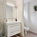 Enebolig Med 5 Soverom Lägenhet Lii