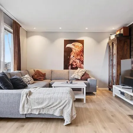 Enebolig Med 5 Soverom Apartment *