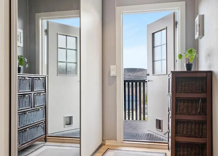 Enebolig Med 5 Soverom * Lii